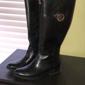 Tommy hilfinger black leather boots